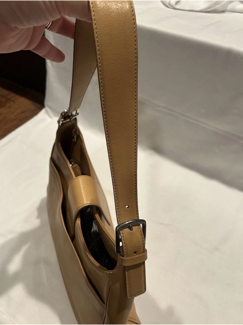 Coach Vintage Leather Hampton Hobo Shoulder Bag Camel Tan, Style 7783 - Picture 8 of 15